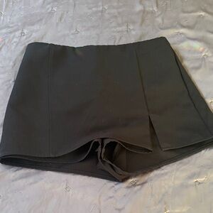 SHEIN Black Women's Skorts
